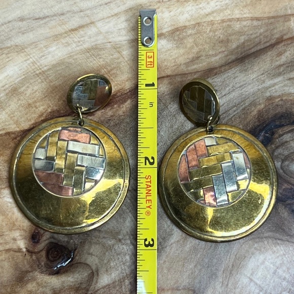 🚫SOLD🚫Vintage Tri-color Basket Weave Earrings Silver Copper Brass - Picture 6 of 8